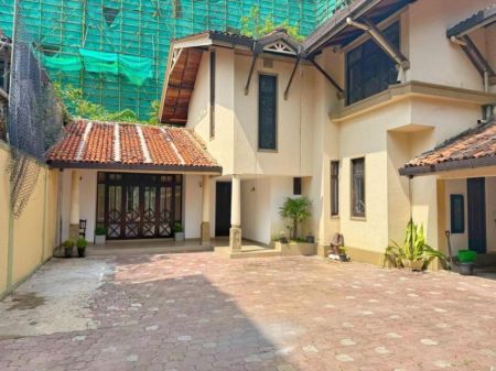 Exterior - Best Location | Rosemead Place, Colombo 07