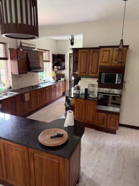 Kitchen - Solar Powered 4 Bedroom House for Rent in Thalawathugoda, R221010