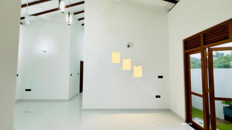 House for sale in Kesbewa