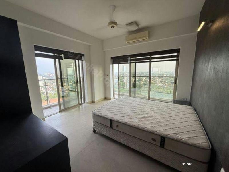 Bedroom - Apartment for sale in Rajagiriya