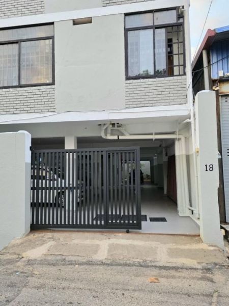 Exterior - Spacious 3 BR Apartment for Sale in Colombo 6 - PDA376