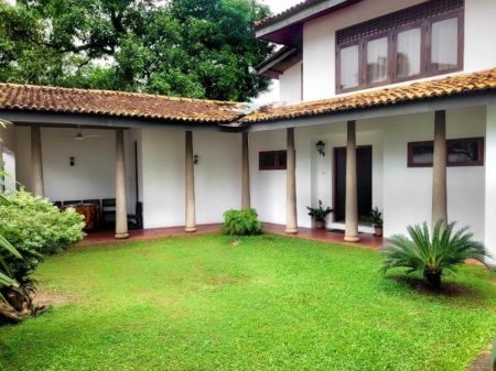 Exterior - House FOR SALE  in a beautiful location COLOMBO 5