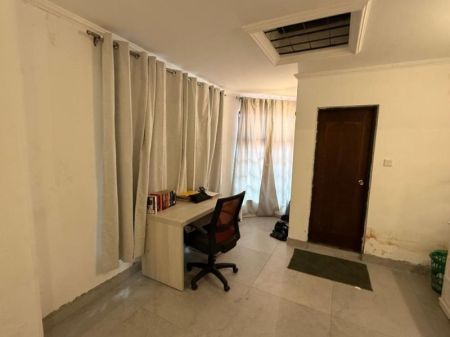 Living Room - 𝗦𝘂𝗽𝗲𝗿 𝗟𝘂𝘅𝘂𝗿𝘆 𝗛𝗼𝘂𝘀𝗲 𝗳𝗼𝗿 𝗦𝗮𝗹𝗲 At Colombo 7