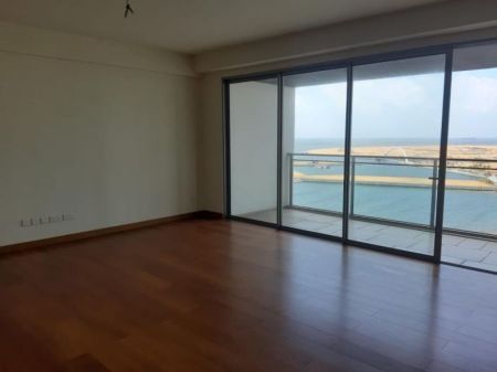 Bedroom - Shangri La - 04 Bedroom Unfurnished Apartment for Sale in Colombo 02 (A2484)