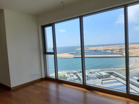 Bedroom - Shangri La - 04 Bedroom Unfurnished Apartment for Sale in Colombo 02 (A2484)
