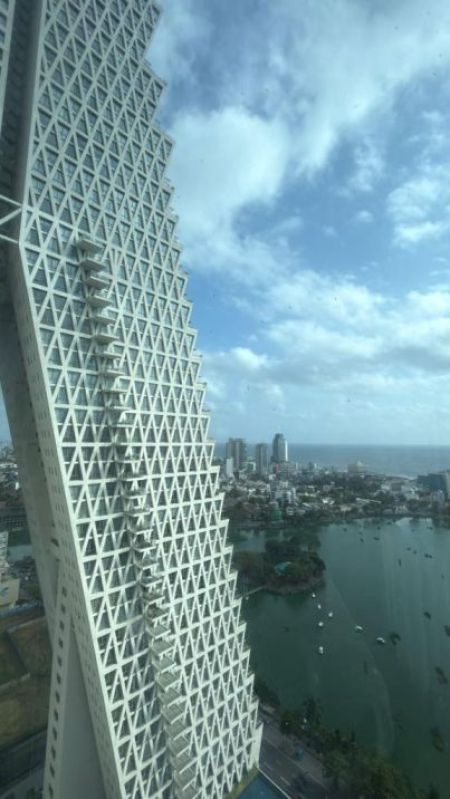 Exterior - Luxury 3-bedroom Apartment For Sale Capitol Twin Peaks – Colombo 02 (ASG100)