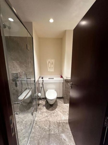 Bathroom - Cinnamon Life - 03 Bedroom Unfurnished Apartment for Sale in Colombo 02 (A3585)