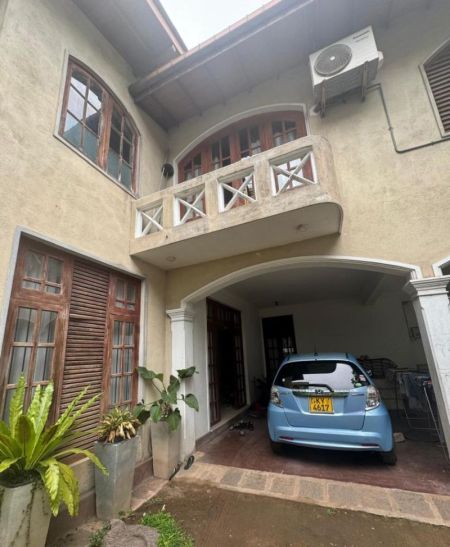 Exterior - 3 BR House for Rent in Nugegoda – PDH358