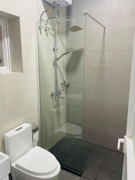 Bathroom - Sea view, 02 Bedroom apartment for rent at Blue ocean Hotel Road Mount Lavinia (ARS144)