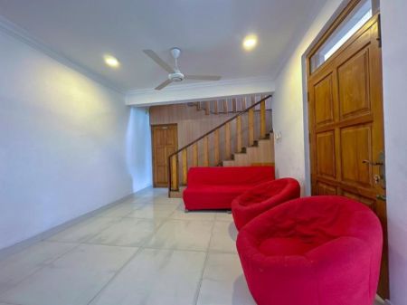 Living Room - Luxury 6-Bedroom Residence for Sale | Havelock Town, Colombo 6