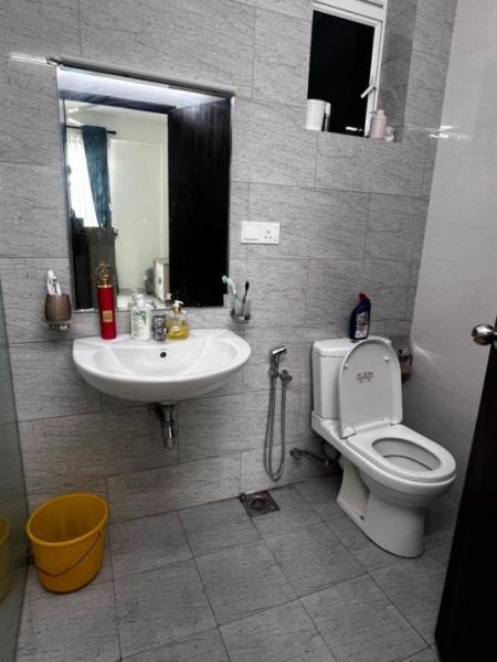 Bathroom - Fully Furnished 3 BR Apartment for rent in Colombo 6 