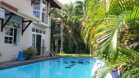 Exterior - Two Storied House For Sale in Colombo 5 - PDH182
