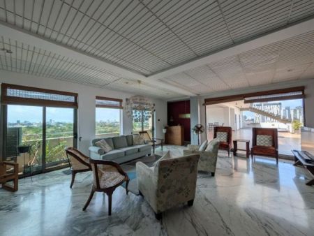 Living Room - Expo Grand, Park Street ,Colombo 2, Luxury 3 Bed Rooms Apartment For Sale 