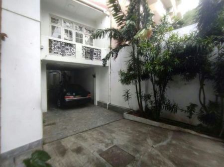 Exterior - 05 Bedroom Semi Furnished 02 Storied House for Rent in Colombo 03 (A3254)