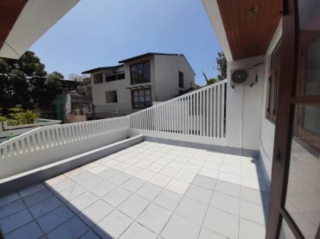 Exterior -  Elegant Two-storied House For Rent In Colombo 07 - Pdh375