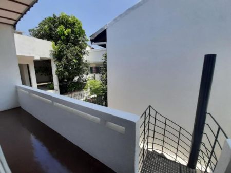 Exterior -  Elegant Two-storied House For Rent In Colombo 07 - Pdh375