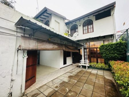 Exterior - Two-storey House For Sale – Colombo 05 