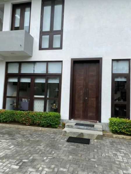 Exterior - House For Sale in Akuregoda Road, Battaramulla