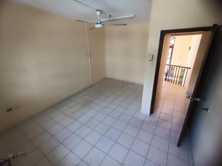 Bathroom - House For Rent In Colombo 04 - PDH389