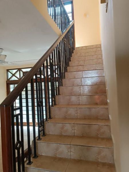 Living Room - House For Rent In Colombo 04 - PDH389