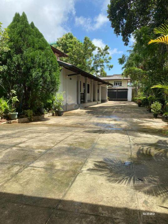 Exterior - House for sale in Nugegoda