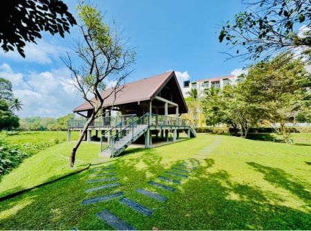 Exterior - Fully Furnished 2bedroom Apartment For Sale Ariyana Resort Athurugiriya 