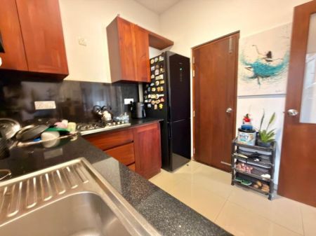 Kitchen - Fully Furnished 2 Bedroom Apartment For Sale Ariyana Resort Athurugiriya 