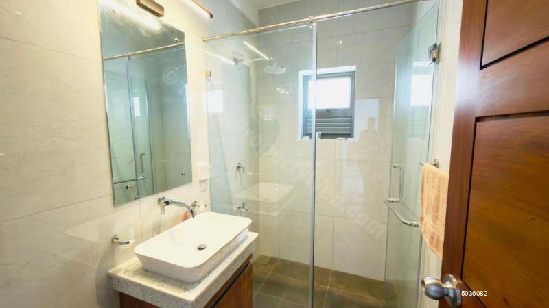 Bathroom - House for rent in Piliyandala