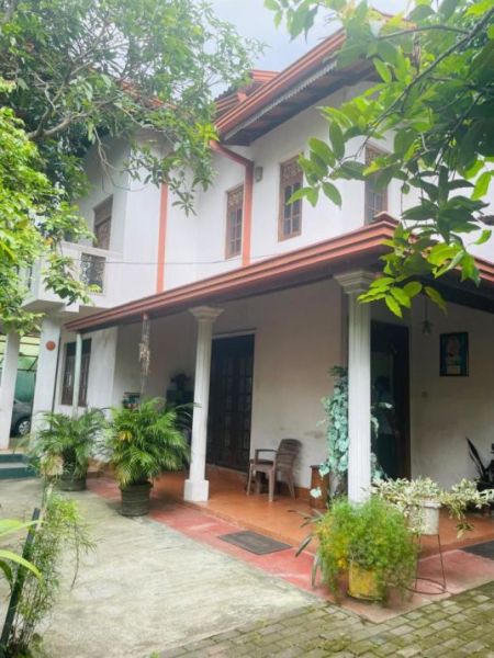 Exterior - Urgent Sale – 2-Storey House in Maharagama