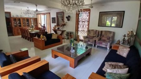 Living Room - 5 BR House for Sale in Colombo 3 - PDH237