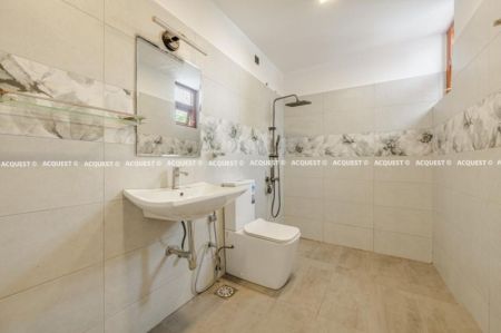 Bathroom - House for Sale - Malabe | LKR 46,500,000