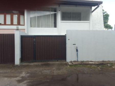 Exterior - Park Road Colombo 05 House For Sale in prime Location 