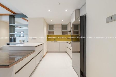 Kitchen - Apartment for Sale - Crescat Residencies - Colombo 03 | LKR 125,000,000