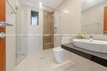 Bathroom - Apartment for Sale - Paragon Apartments - Colombo 04 | LKR 78,000,000