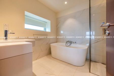 Bathroom - Apartment for Rent - Cinnamon Life - Suites Tower - Colombo 02 | LKR 700,000