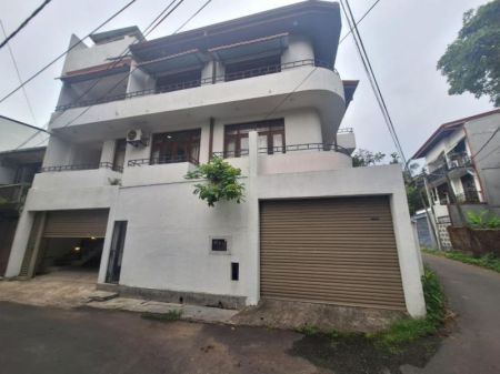 Exterior - 4 BR House For Sale in Nawala - PDH253