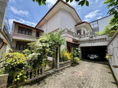 Exterior - Modern Luxury House for Sale in Colombo 4 - PDH258