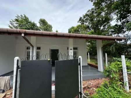 Exterior - 3 BHK House for Sale in Colombo 5 - PDH260
