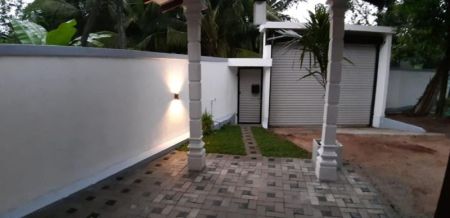 Exterior - House for Sale in Athurugiriya – PDH351