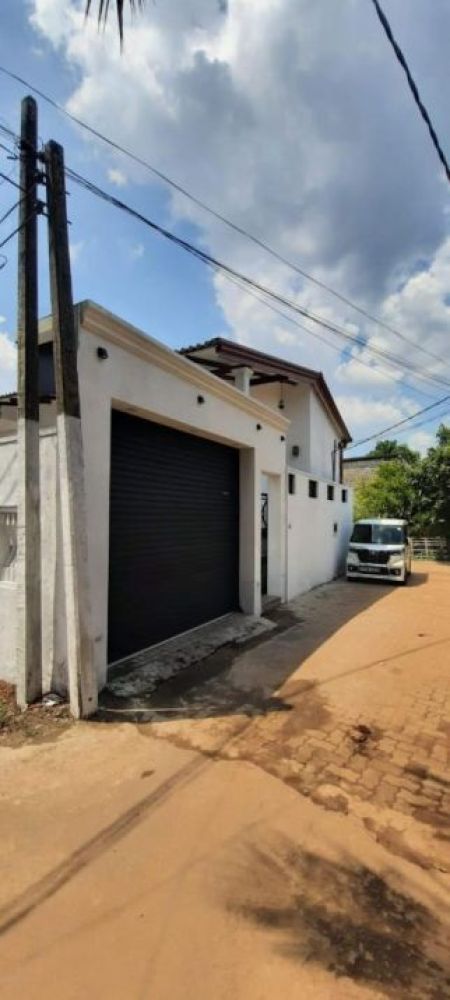 Exterior - 4 Bedrooms House For Sale in Battaramulla  - PDH273