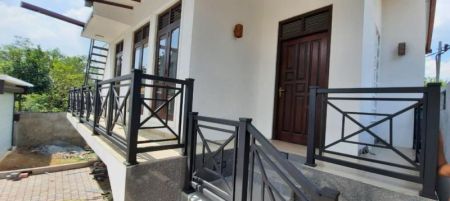 Exterior - 4 Bedrooms House For Sale in Battaramulla  - PDH273
