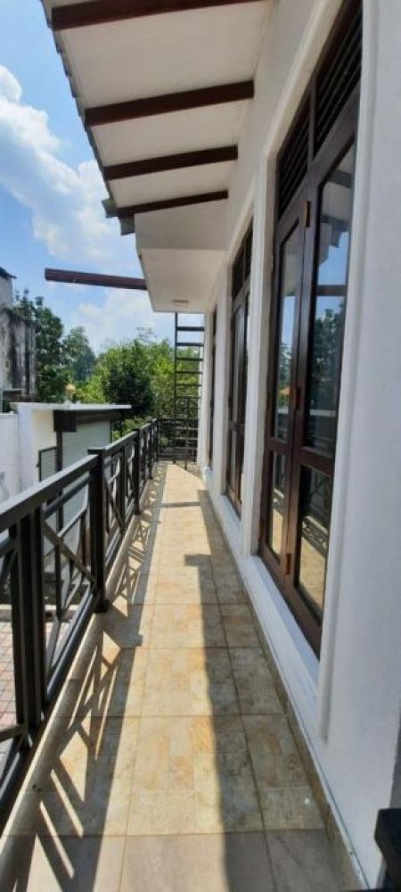 Exterior - 4 Bedrooms House For Sale in Battaramulla  - PDH273