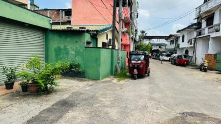 Exterior - 🏠 House For Sale – Kirulapone, Colombo 05 - PDH276