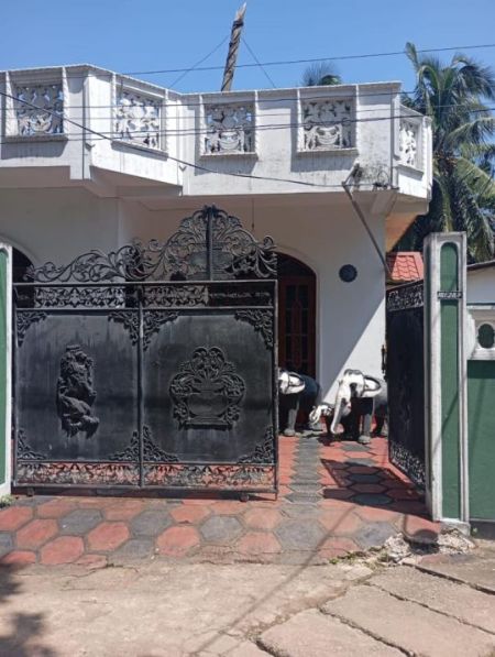 Exterior - House for Sale in Wellampitiya – PDH365