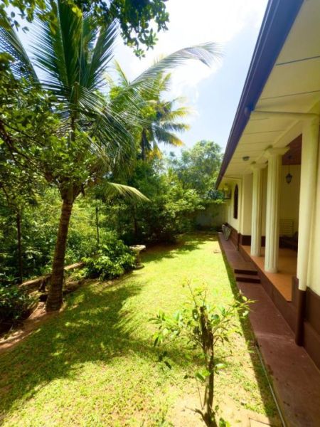 Exterior - Modern House for Sale in Malabe – PDH372