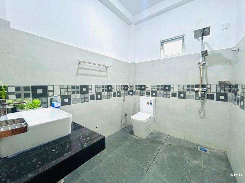 Bathroom - House for sale in Ja Ela