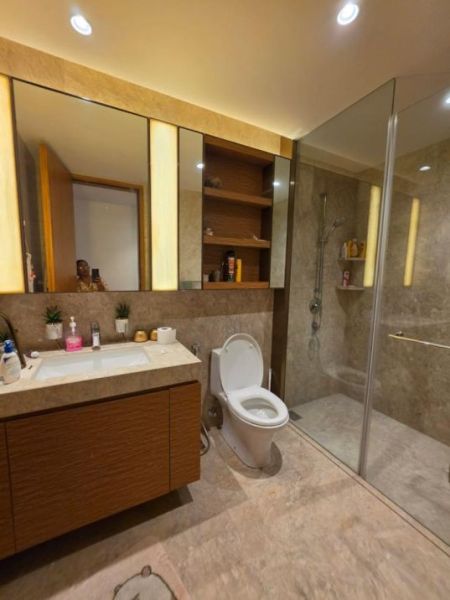 Bathroom - Shangri-La Apartment for sale in Colombo 2 