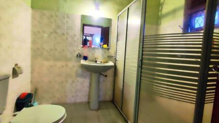 Bathroom - 4br House for sale in Mount Lavinia 