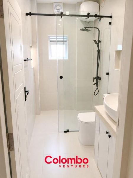 Bathroom - BAMBA FLAT - 2 Room Unfurnished Modern Apartment for RENT –  Bambalapitiya, Col.4  (AR225)