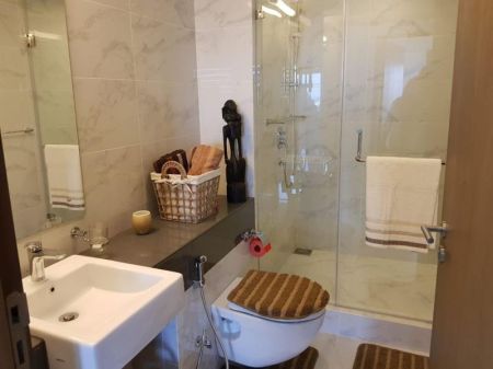 Bathroom - Clearpoint Residencies - Apartment for rent in Rajagiriya 